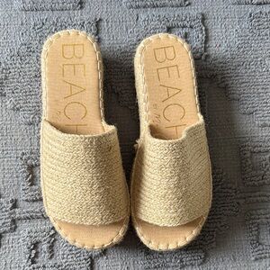 Beach by Matisse Tan Woven Slide Sandals